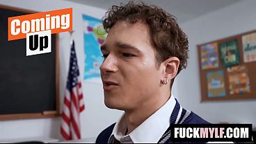 WHATTT Dude Got Blowjobs